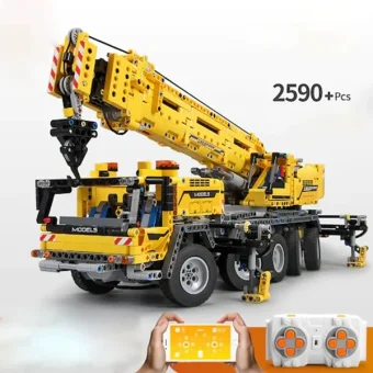 Crane truck made of technic blocks - 2590 pieces