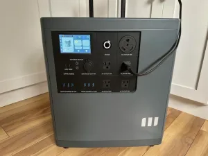 Štreberov test: Prijenosna solarna elektrana Power E 3,5 kWh LiFePO₄ s 2× 200 W panela